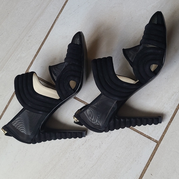 CHANEL Suede Mesh Zip Cap Toe Heels [size 37] - Picture 5 of 15